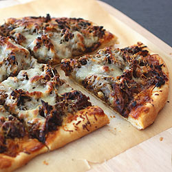 South Carolina Pulled Pork Pizza and a Giveaway!