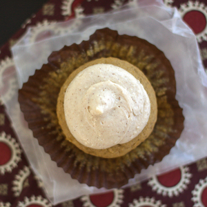 Pumpkin Cupcakes with Maple Cream Cheese Frosting (Munching with Maddie)